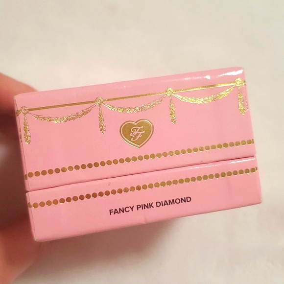 NIB Too Faced Diamond Light Fire Highlighter in Fancy Pink Diamond - Picture 8 of 10